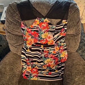 20W mini dress black and with with colorful flowers